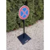 Kép 3/4 - megállni tilos tábla talpas táblatartó oszloppal