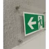 Kép 2/2 - design menekülési útvonal tábla plexi - balra